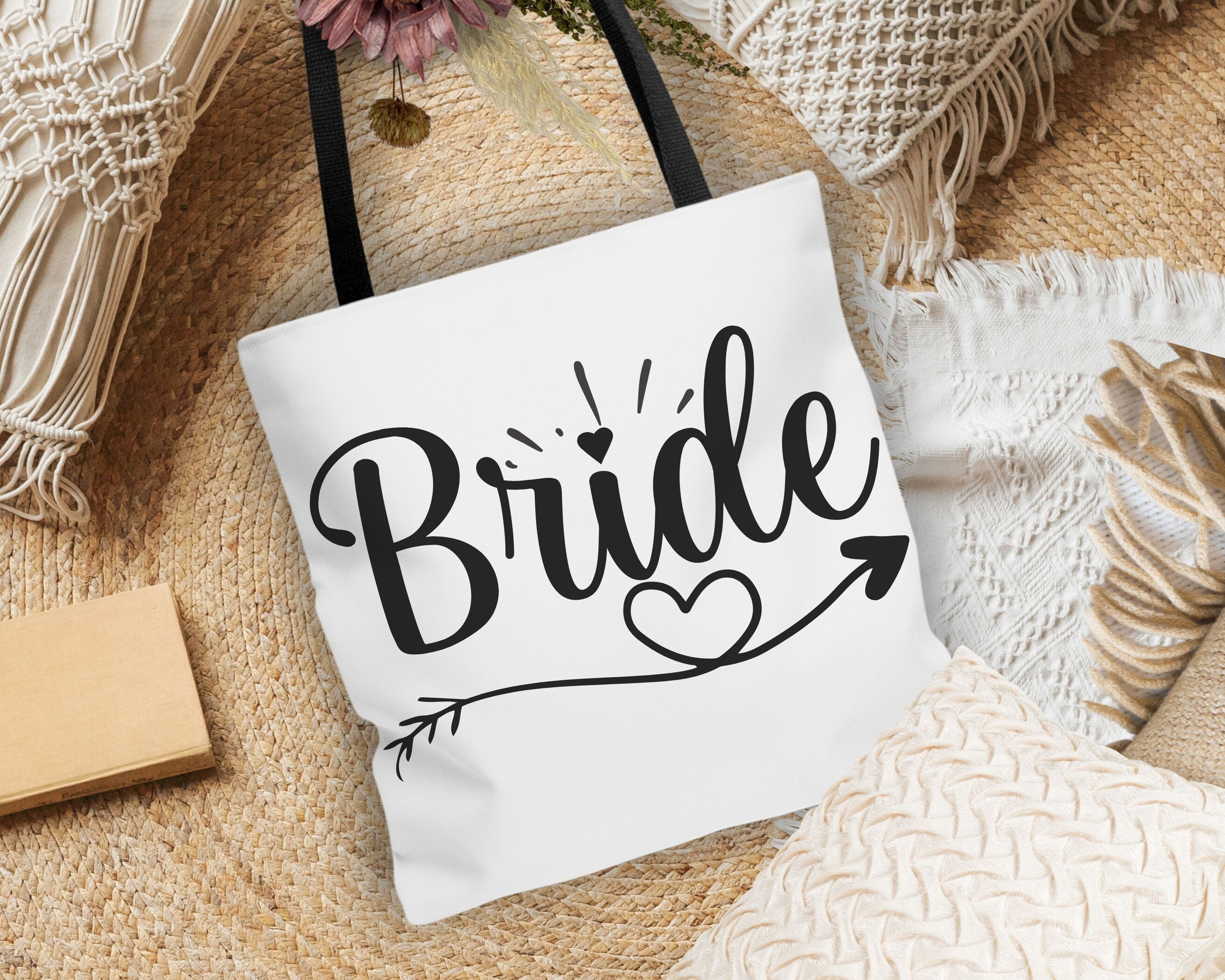 10 Most Forgotten Items for a Bride's Day-Of Purse